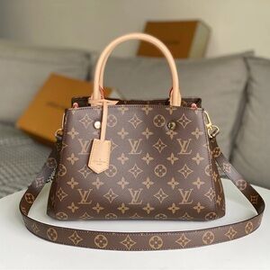 🎄🎄Louis Vuitton Monogram Montaigne BB Shoulder Bag